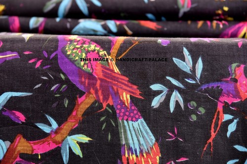 Main oiseau imprimé fait - imprimé,