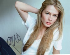 Caitlin Manley authentic signed autographed 8x10 photograph holo COA