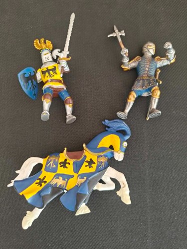 Lot figurines chevaliers moyen - chevaliers,