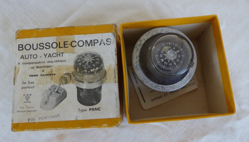 Ancienne boussole compas auto - boussole,