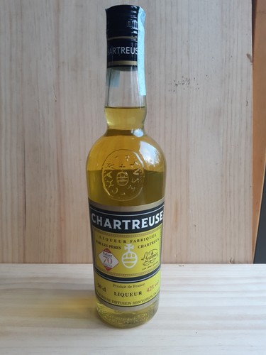 Bouteille chartreuse jaune - bouteille,