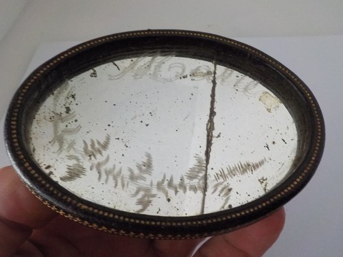 Petit miroir gravé marie - petit,