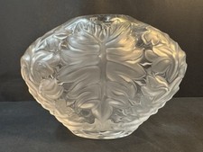 Lalique Crystal Palm Fern Acanthus Leaf Vase “Mahi Clair” MINT Condition