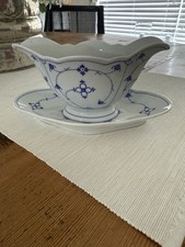 Vintage Winterling Bavaria Germany Strawflower Gravy Boat w/Attached Underplate