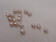 Lot de 17 perles anciennes en