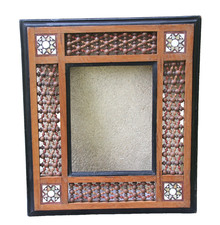 Cadre oriental en bois, décor