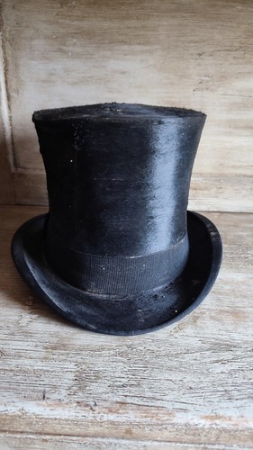 Ancien chapeau haut forme - haut, de
