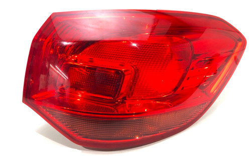 Lampe feu arrière droite - arriÈre,