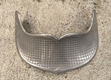 * robri enjoliveur  bavette