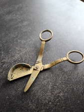 Ciseaux, Mouchette, Eteignoir