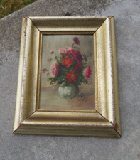 small flower bouquet painting signed in its gilded wooden frame