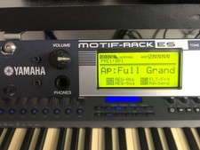 Motif Rack ES Yamaha 