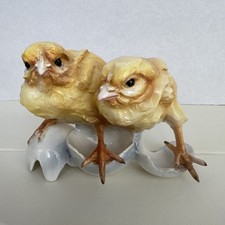 VTG porcelain sculpture titled "2 Chicks" by Giuseppe Tagliariol Bepi Tay Italy
