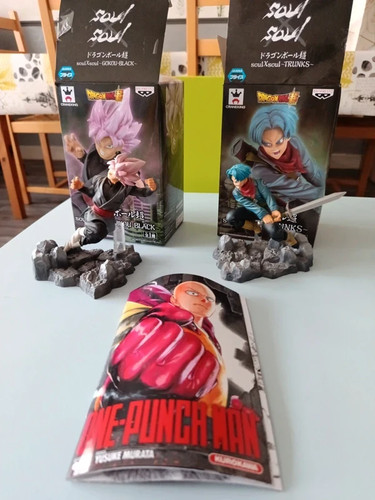 Deux figurines dragon ball - dragon, z
