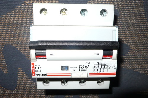 Disjoncteur differentiel - disjoncteur,