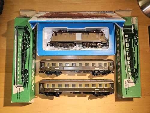 Märklin 3035 4036x2 - +,