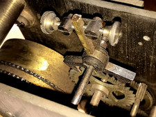 Movement With Elliott double-sided spindle and chain clock clock station building