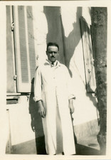 France, Artisan in work blouse, ca.1920, Vintage silver print Vintage sil