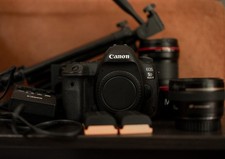 canon eos 5d mark iv +