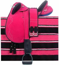 Ensemble de selle synthétique australienne neuve avec corne rouge