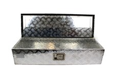 Boîte de rangement en tôle