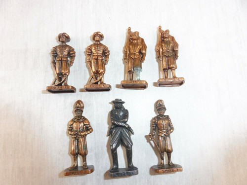 Lot anciennes figurines - lot,