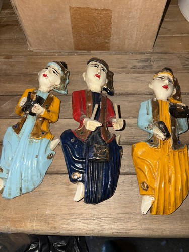 Lot trois statuettes - lot, de