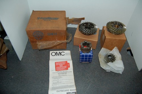 Nos omc 986980 gear - nos,