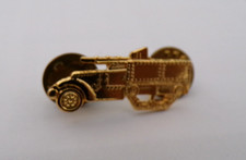 INSIGNE MILITAIRE TANK