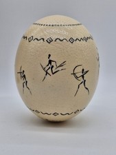 oeuf d'autruche décoré