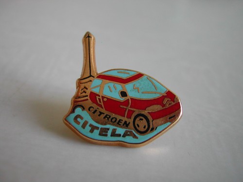 Pin voiture citroen - pin's,