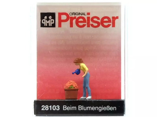 Preiser femme arrosant des - preiser,