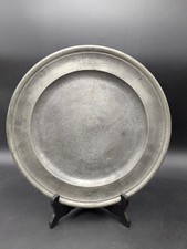 Plat en étain 18 ème blason