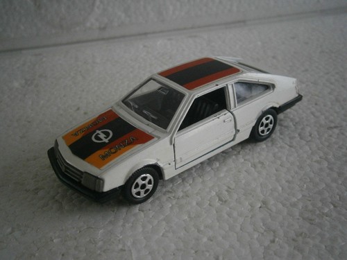 Voiture miniature opel monza - voiture,