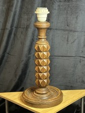 Pied de lampe style brutaliste