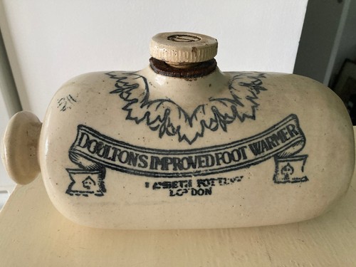 Lambeth pottery pour - pottery, royal