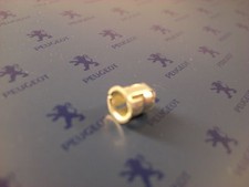 Ecrou cage 4 mm fixation