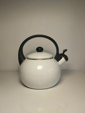 Bouilloire émaillée noire et