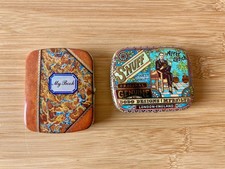 Deux mini boites métalliques vintage. Snuff tin et My book. Made in England