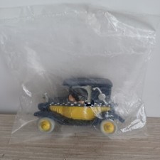 Figurine Neuve Taille crayon