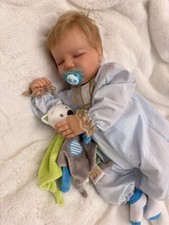 Destocage !Bebe reborn kit Landon authentique)