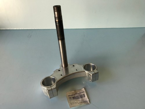 Fourche inferieur nu - de,