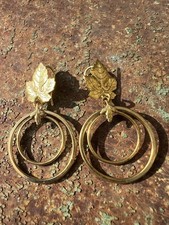 Anciennes boucles d’oreilles