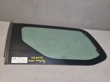 Vitre latérale mobile droite