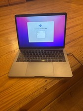 MacBook Pro 13" (2017, Touch