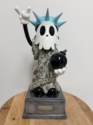 Art toy figurine - art,