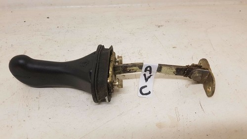 Tirant porte avant - de,