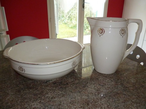 Service toilette - ,