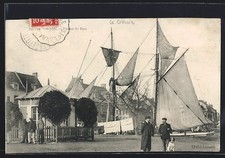 CPA Honfleur, Grands voiliers au port avec des passants 1908 