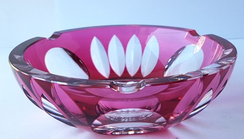 Cendrier verre taillé à - en, verre,